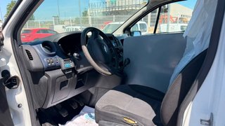 OPEL VIVARO FURGONETA DE FRIO ETIQUETA ECO