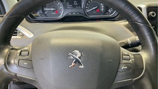 Peugeot 208 2016