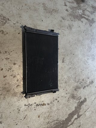 Radiador Toyota Corolla 2023 E21