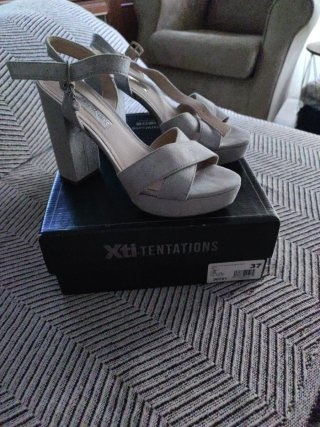 Zapatos de fiesta Xti plateados talla 37