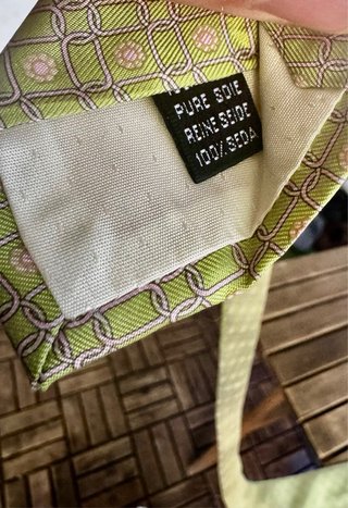 Corbata de seda verde y rosa