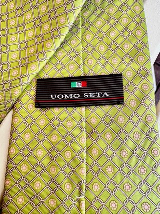 Corbata de seda verde y rosa
