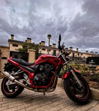Suzuki Bandit 650 GSXF 2005 Roja