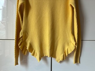Jersey de color amarillo. Tiffosi. Talla S