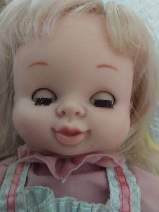 Muñeca Famosa Antigua ojos margarita