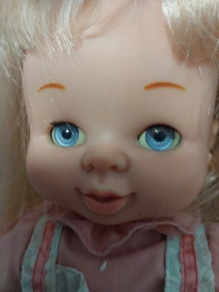 Muñeca Famosa Antigua ojos margarita