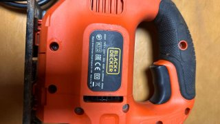 Sierra Caladora Black+Decker compact