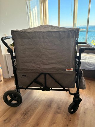 Carrito Wagon Jeep by Delta Children