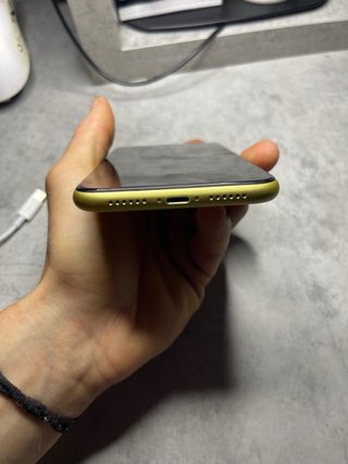 iPhone 11 256GB Amarillo | Face ID | 140€