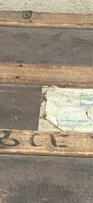 Baúl antiguo madera y metal