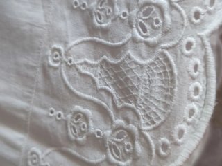 Lenzuolo matrimoniale ricamato + federe