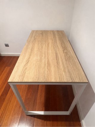 Mesa de oficina madera y metal
