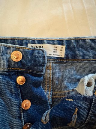 Falda vaquera corta Bershka