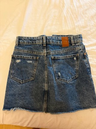 Falda vaquera corta Bershka