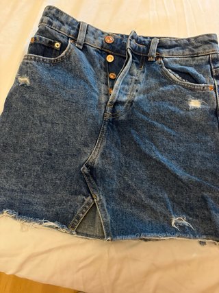 Falda vaquera corta Bershka
