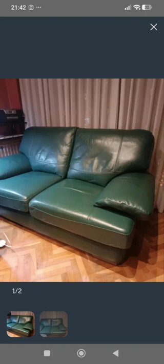 Sofá de 2 plazas en piel verde