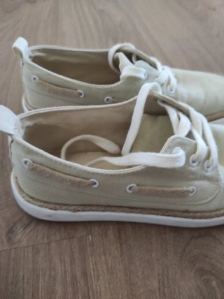 Zapatillas niño El Corte Inglés beige