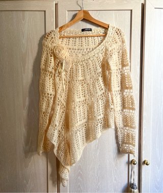 Jersey boho punto calado y flores