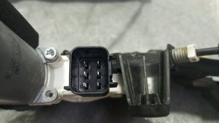 ELEVALUNAS DELANTERO DERECHO JAGUAR XF GX6323200AG