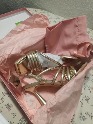 Zapatos Alma en Pena Dorados