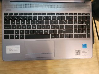 Portátil HP i3 11ª Gen 8GB RAM 240GB SSD