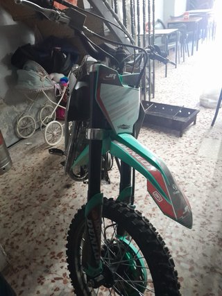 BJR UM2 125 Motocross poco uso es de reyes l3  Bec