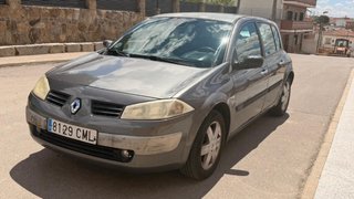 MEGANE GASOLINA BARATO CON ETIQUETA