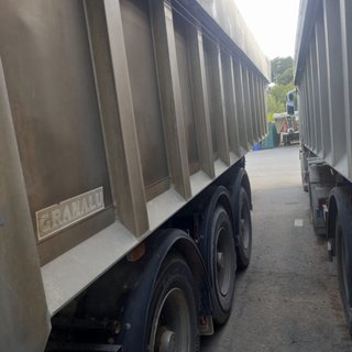 Semirremolque basculante bañera aluminio