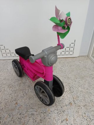 Moto correpasillos infantil rosa