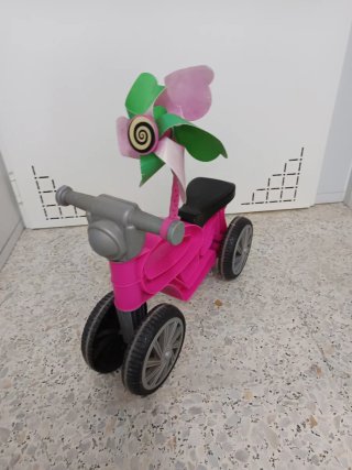 Moto correpasillos infantil rosa