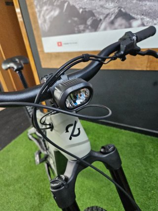 Amflow PR Carbon