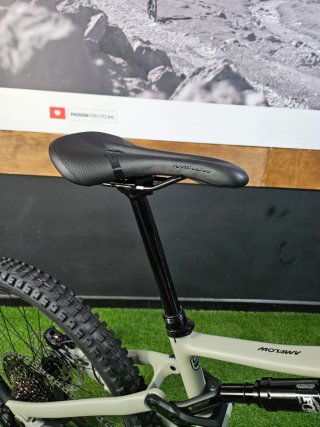 Amflow PR Carbon