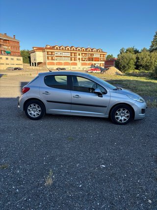 Peugeot 207 2009