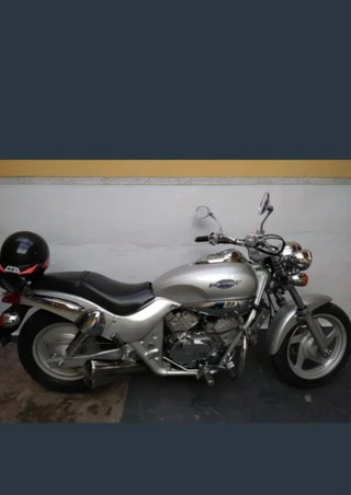 Moto Kymco Venox 250cc Plata