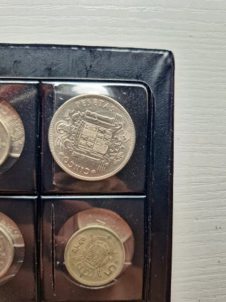 Lote 139 monedas de 5 y moneda 5 pesetas 1949(50*)