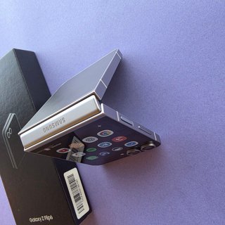 Samsung Galaxy Z Flip 6 256GB
