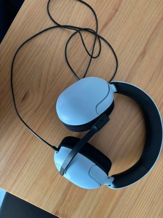 Consola PS5 + Mando y 3 Juegos con casco Sony