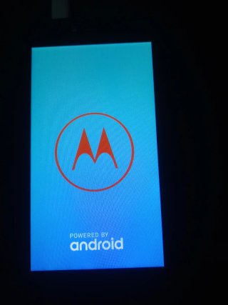 Móvil Motorola Negro. 10€ solo hoy