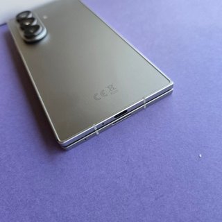 Samsung Z Fold 7, Pantalla Interior Rota