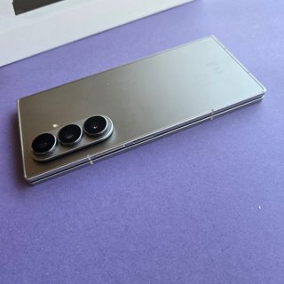 Samsung Z Fold 7, Pantalla Interior Rota