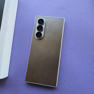 Samsung Z Fold 7, Pantalla Interior Rota