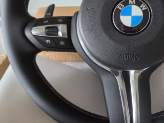 Volante M BMW achatado