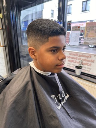 Corte de pelo y barba