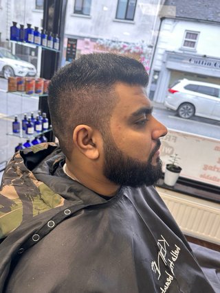 Corte de pelo y barba