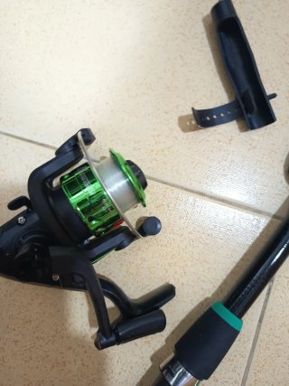2 Cañas de Pescar 1.80m + Accesorios