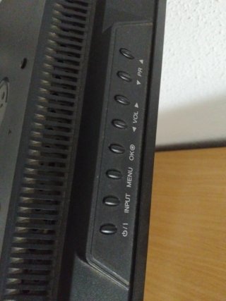 Televisor LG Negro con Mando