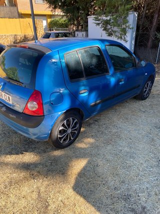 Renault Clio 2003