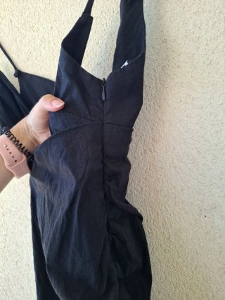 Vestido cut out negro