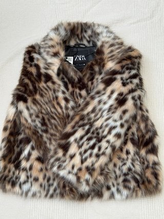Chaqueta Zara efecto piel con pelo