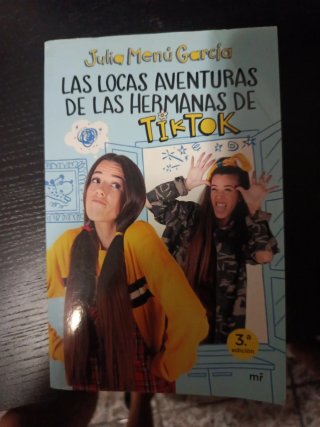 Pack 4 libros de diferentes influencers